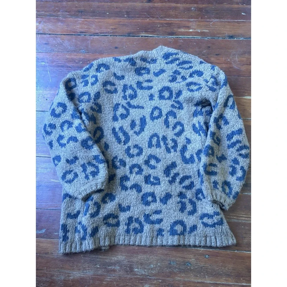 Abercrombie & Fitch Cardigan Womens Small Sweater Jaguar Print - Picture 4 of 6